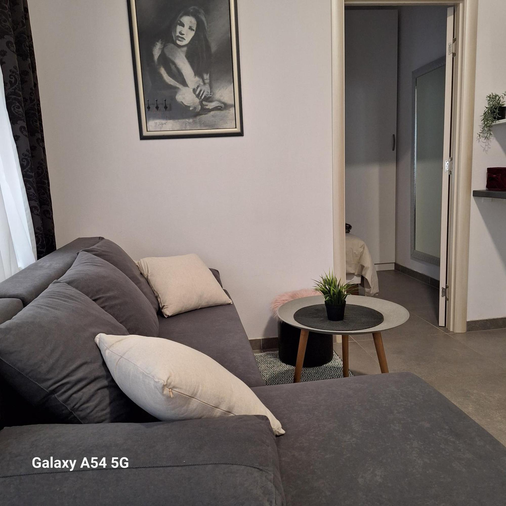 Studio Apartmani Louis I Lola Zagreb Exterior foto